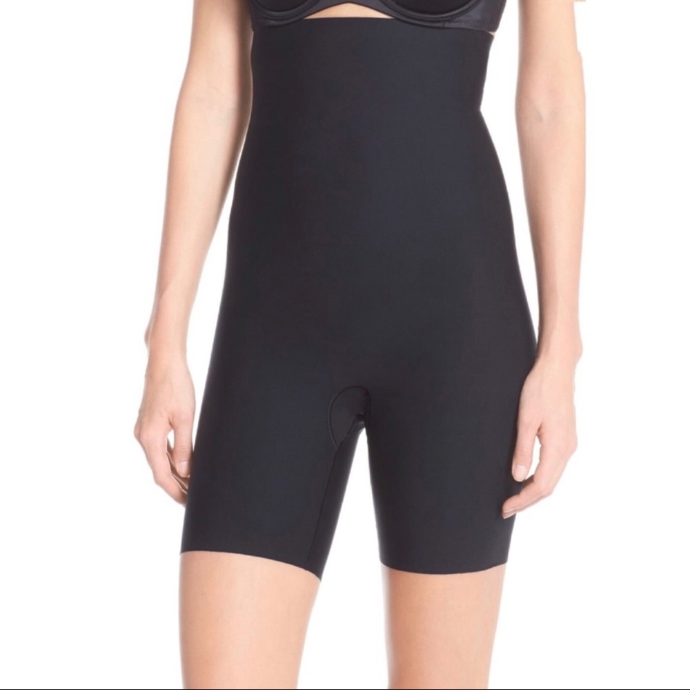 Spanx Thinstincts high waist mid thigh short NWT